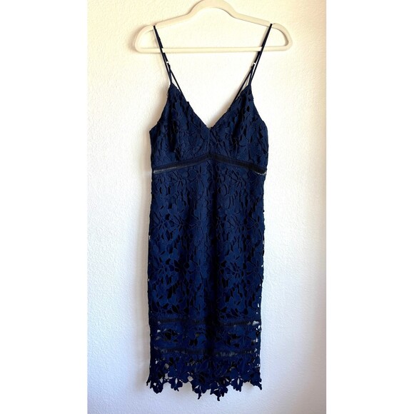ASTR The Label Floral Lace Skinny Strap Knee Length Sheath Dress in Navy Size M - Picture 4 of 11